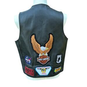 Genuine Leather Motorcycle Vest Sz 42 W/ Harley-Davidson POW Veteran Patches